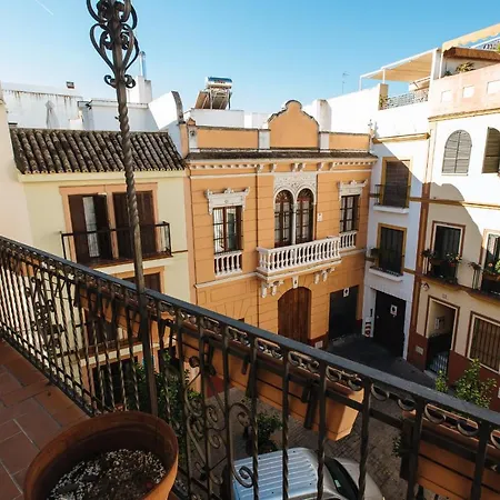 Minty - Feria Apartment